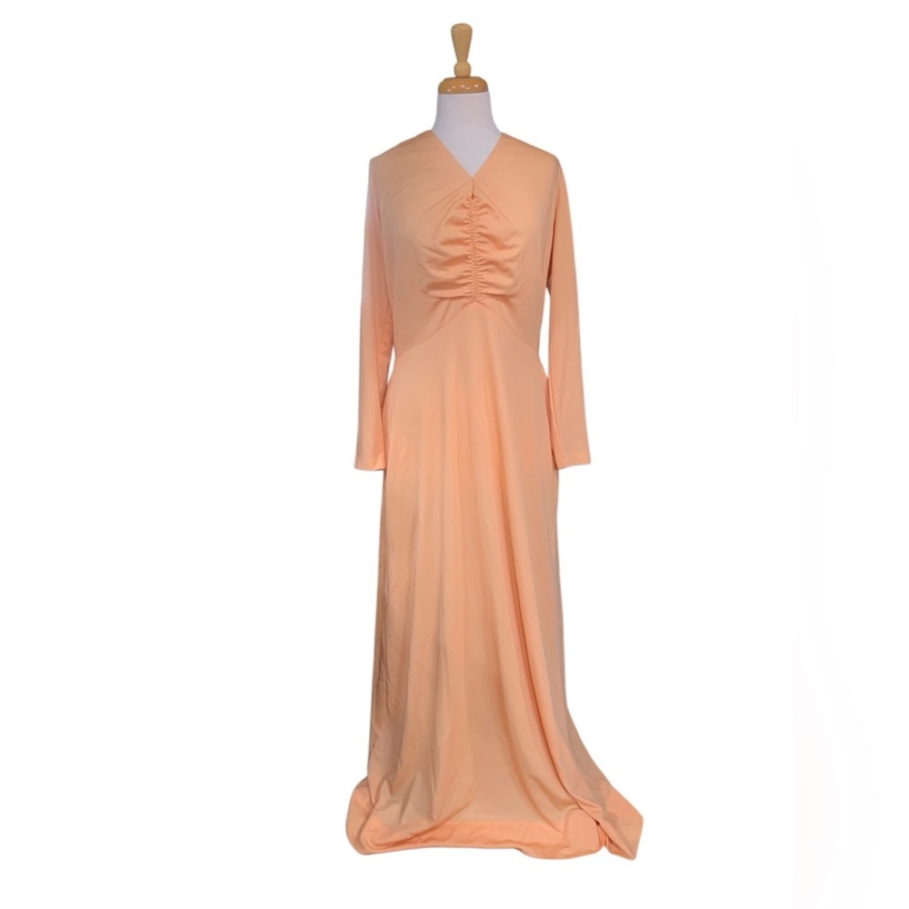 Vntg 70’s peachy long sleeved maxi dress vintage size 20 T